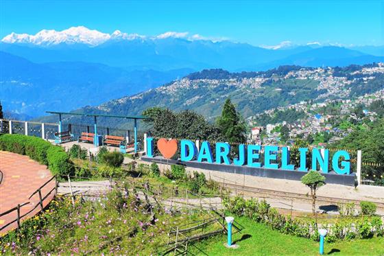 "Darjeeling Delightful Dimes: Budget Bliss Tour Package"